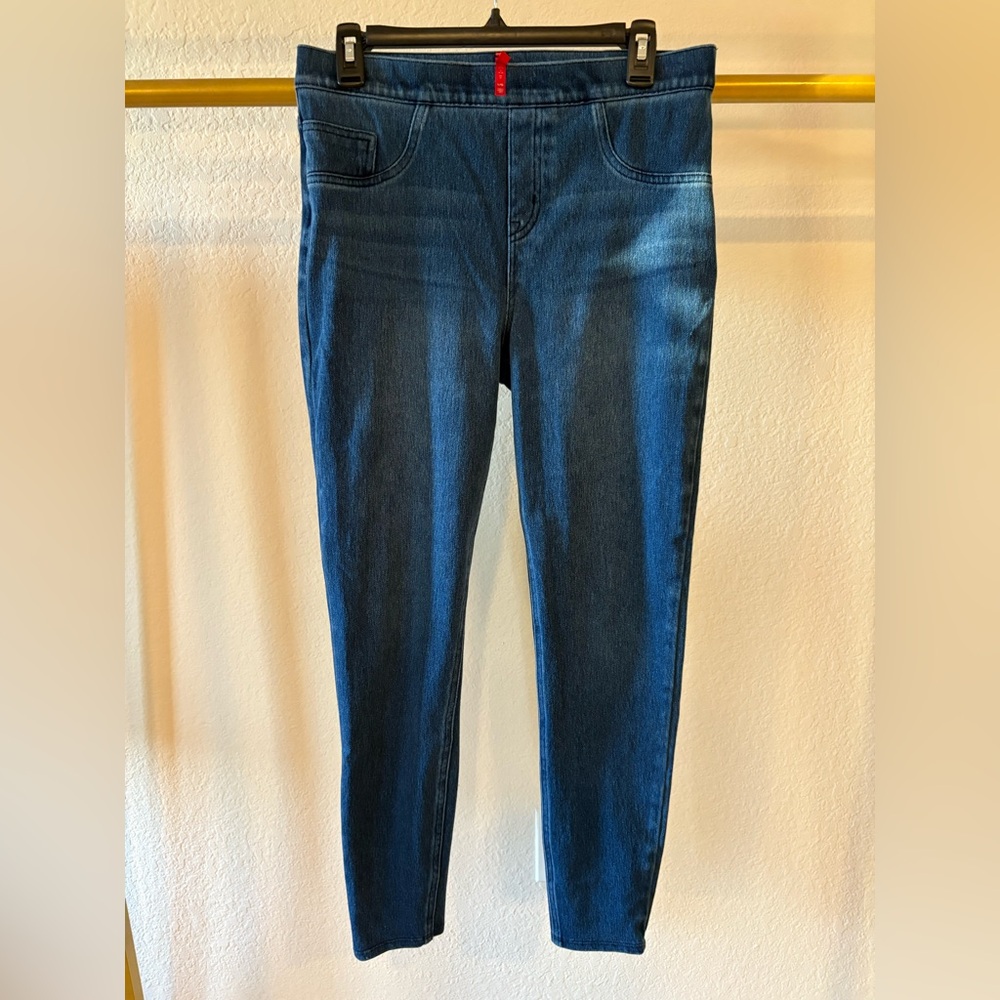 Spanx pull-on stretchy skinny jeans, large